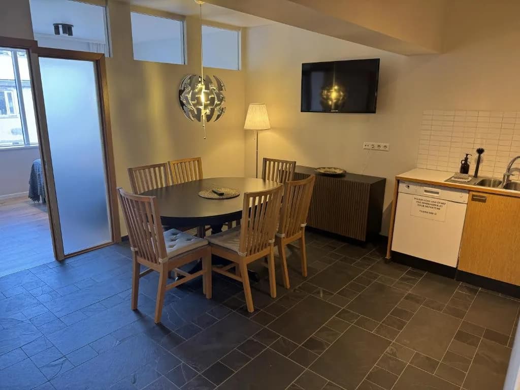Superior Two Bedroom – photo 3